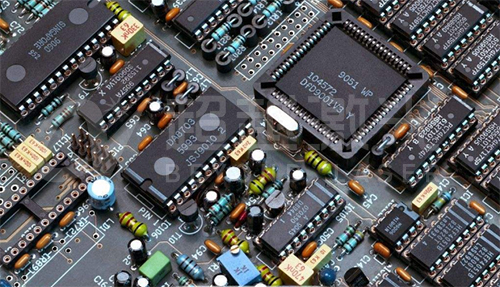 選擇采購全自動的PCB激光打標(biāo)機(jī)
